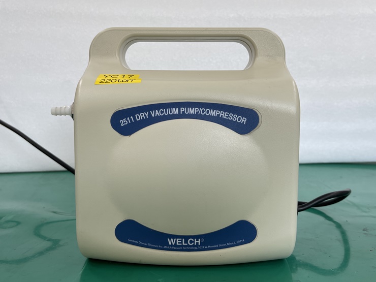 중고 Welch 2511C-02 Dry Vacuum Pump (YC17)