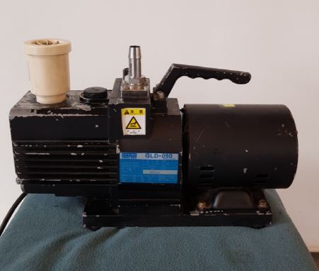 중고 ULVAC GLD-050 Vacuum PUMP (중고)