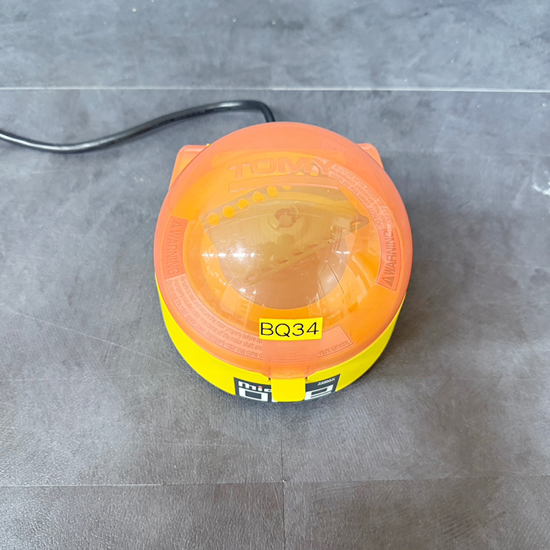 중고 Tomy MicroOne Capsulefuge PMC-880 Mini Centrifuge (BQ34)