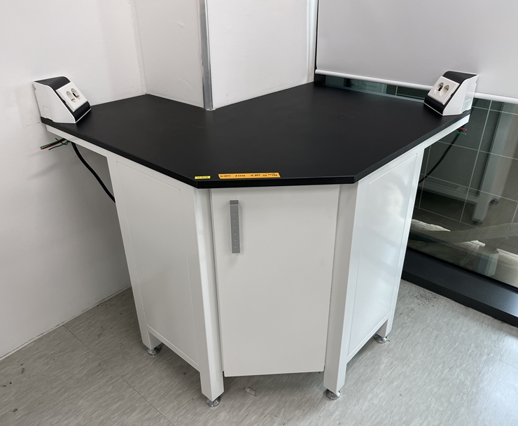 중고 콘센트형 철재 코너 실험대 1000 (SH05)