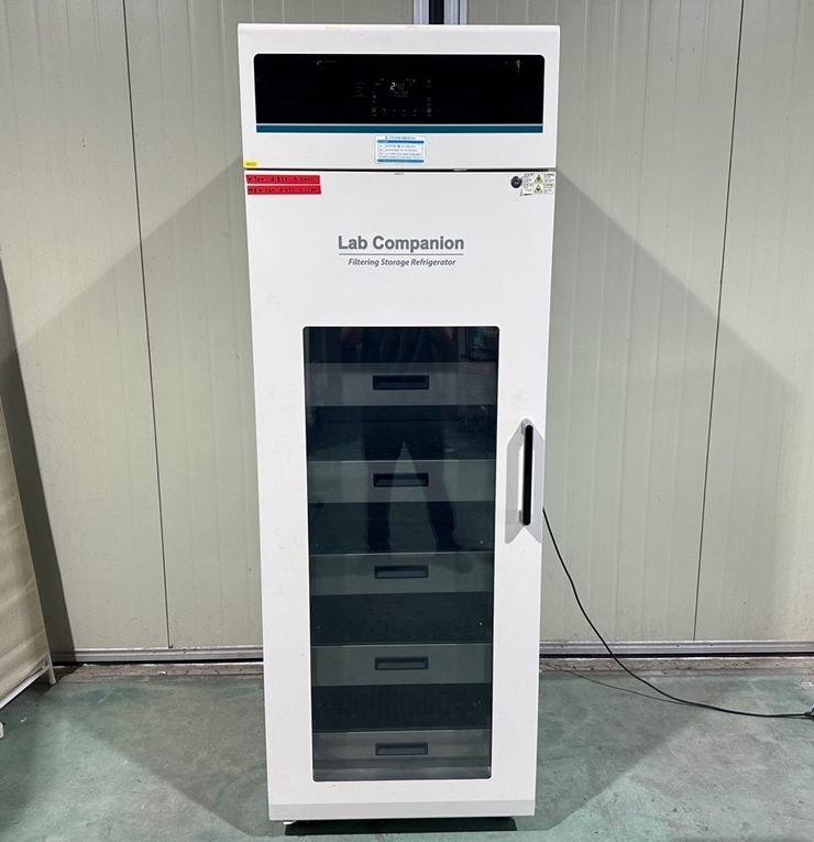 중고 제이오텍 Filtering Storage Refrigerator 필터형 냉장시약장 (AK53)