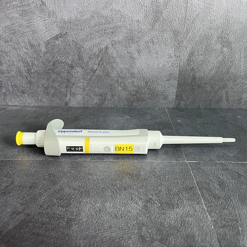 중고 Eppendorf Research plus 100 (BN15)