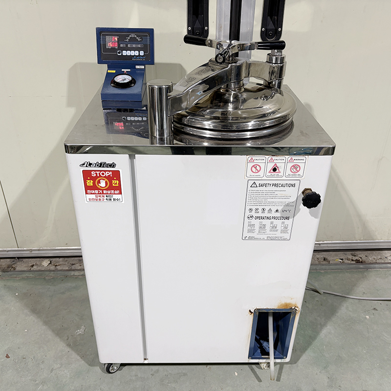 중고 LABTECH LAC-5060S 고압 스팀 살균기 오토클레이브, 60L (BX51)