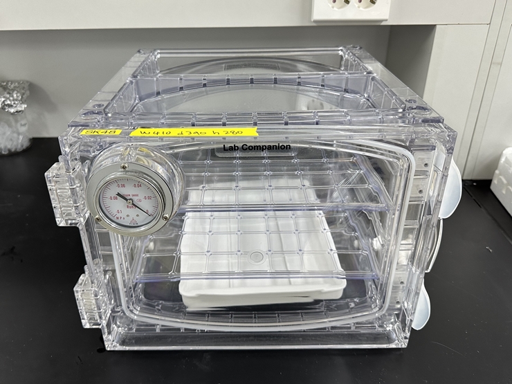 중고 진공 데시게이터 Cubic Type 23L, VDC-21 (SK48)