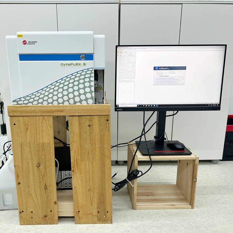 중고 Beckman CytoFLEX S 고성능 유세포 분석기 FACS Flow Cytometer (BM42)
