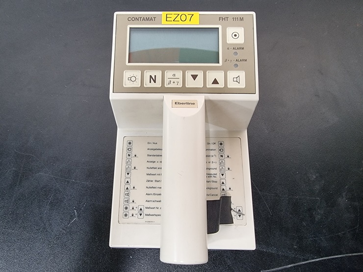 중고 FHT 111 CONTAMAT Contamination Monitor (EZ07)