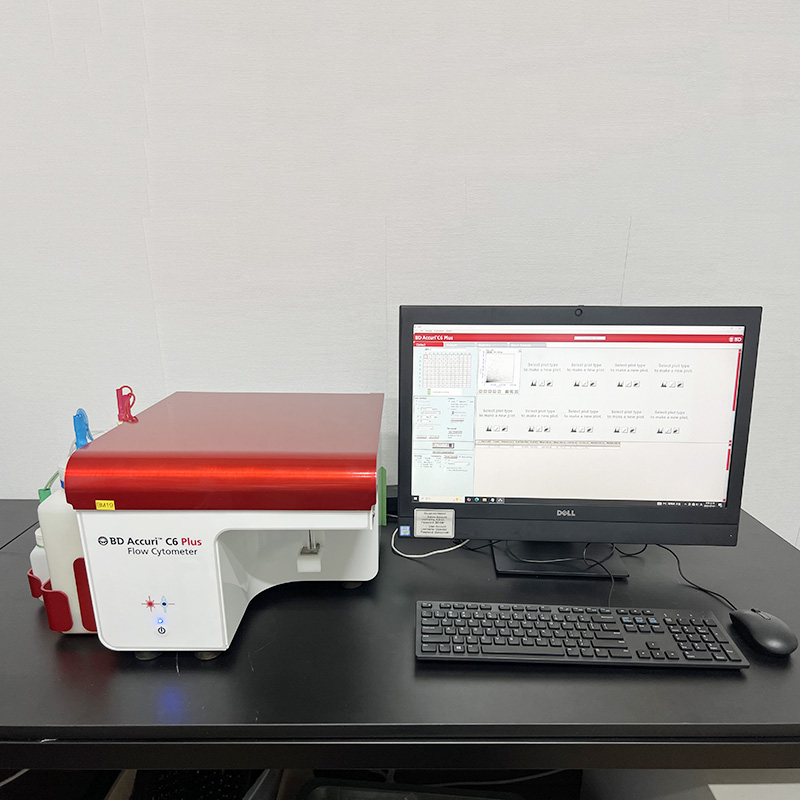중고 BD Accuri C6 Plus Flow Cytometer 유세포 분석기 FACS (BM19)