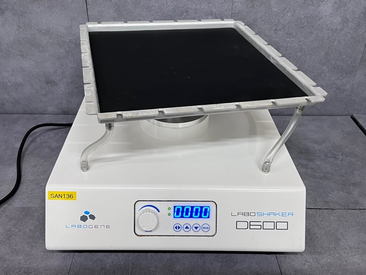 중고 LaboShaker D600 Orbital Shaker (SAN136)
