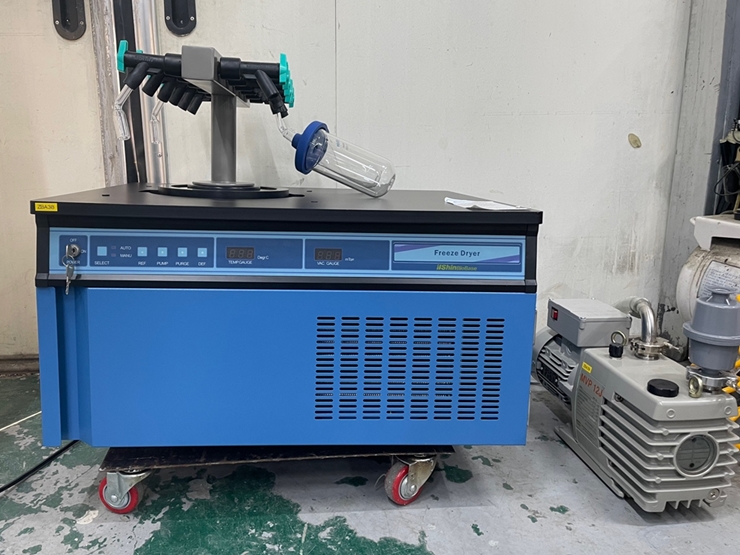 중고 TFD5503 Bench-Top freezedryer 탁상형 동결건조기 &amp; 진공펌프 (ZBA38 + ZBA39)