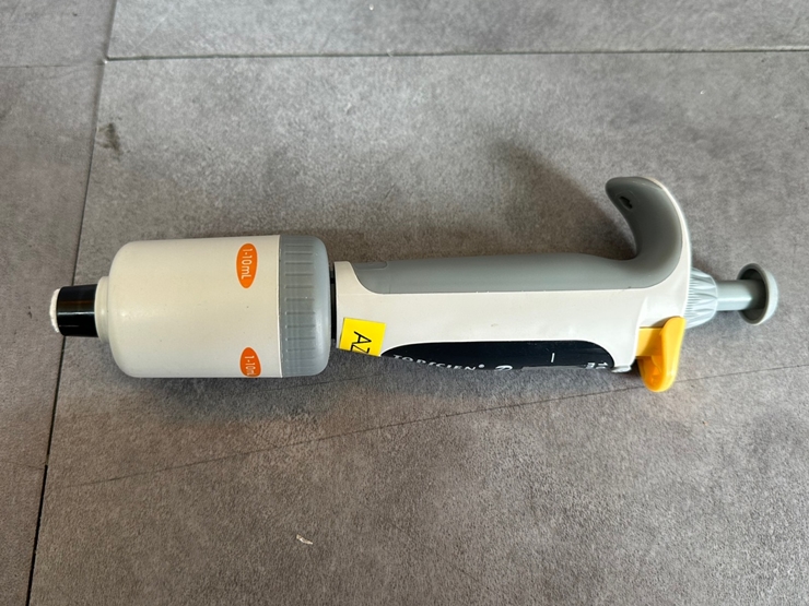 중고 Topscien P-Series 10ml MicroPette (AZL20)