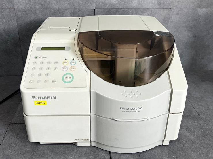 중고 FUJIFILM DRI-CHEM 3000 COLORIMETRIC ANALYZER  (KR08)