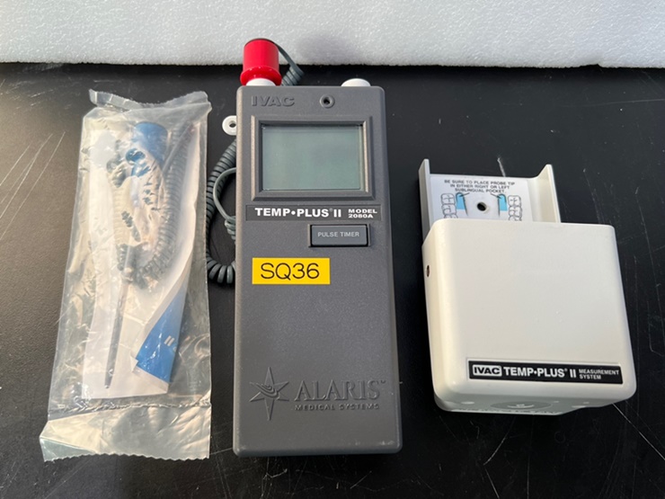 중고 IVAC Temp Plus II Model 2080A Thermometer 온도계 (SQ36)