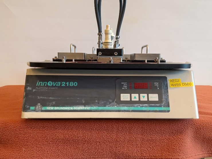 중고 New Brunswick Scientific Innova 2180 Platform Shaker (KE02)