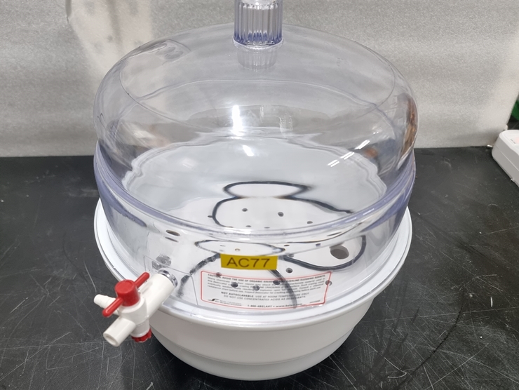 중고 진공 데시게이터 (AC77)