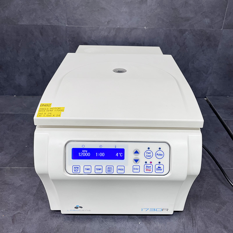 중고 LABOGENE 냉장 고속 마이크로 원심분리기 1730R, 24 x 1.5/2.0mL (BN82)