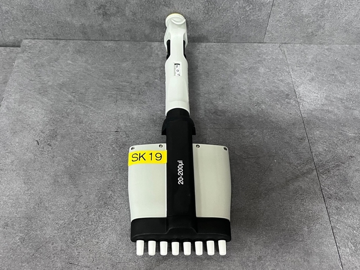 중고 Discovery Comfort 12채널 멀티 채널 피펫, 200uL (SK19)