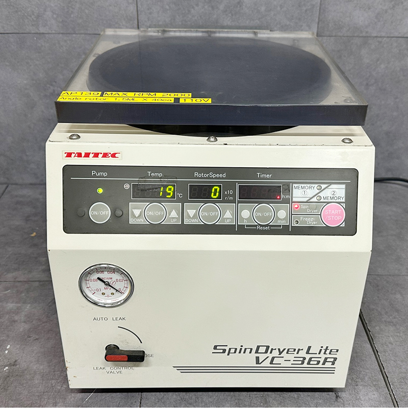 중고 TAITEC VC-36R 진공원심분리기, 1.5ml X 40 (AP139)