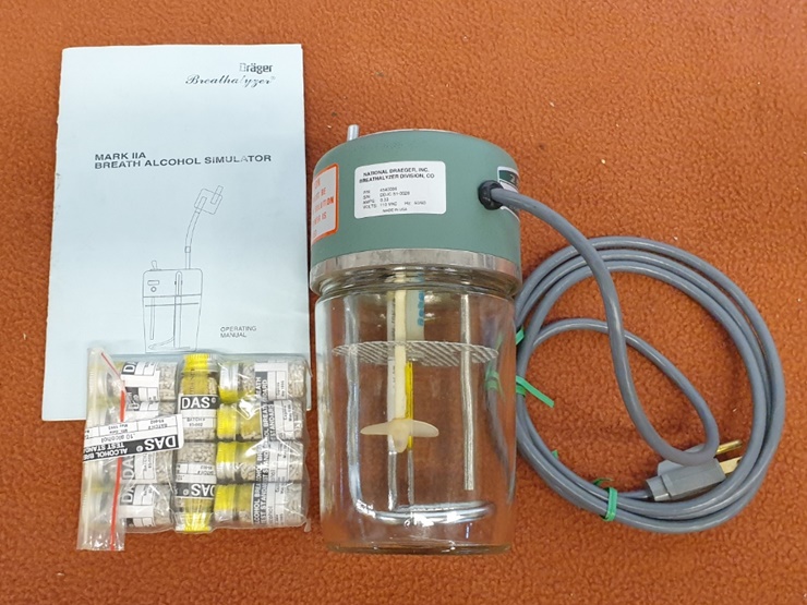 중고 Draeger Mark IIA Breath Alcohol Simulator