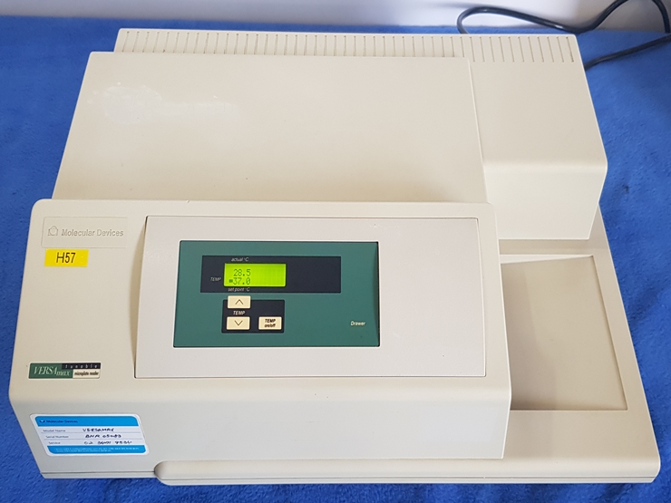 중고 VersaMax 마이크로플레이트 리더 (H57)