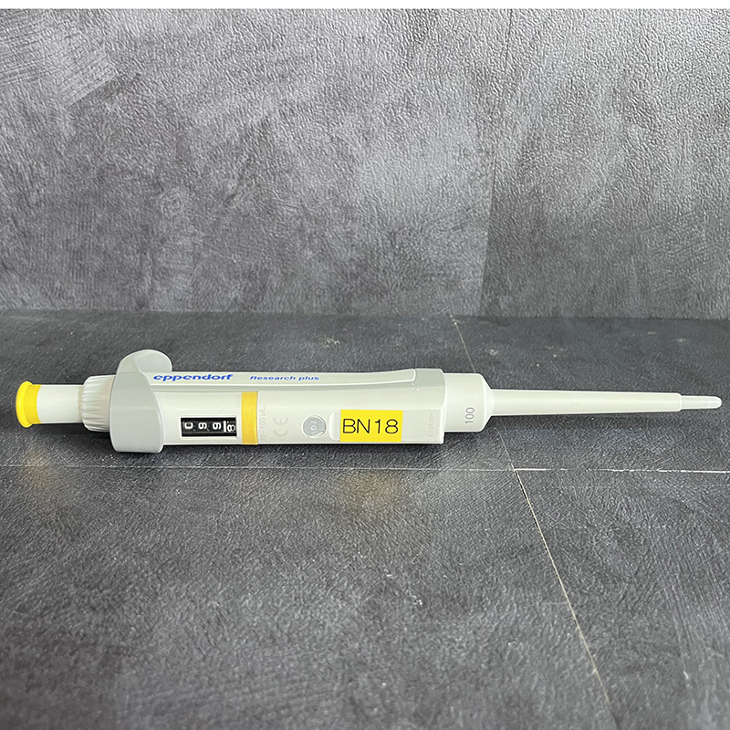중고 Eppendorf Research plus 100 (BN18)