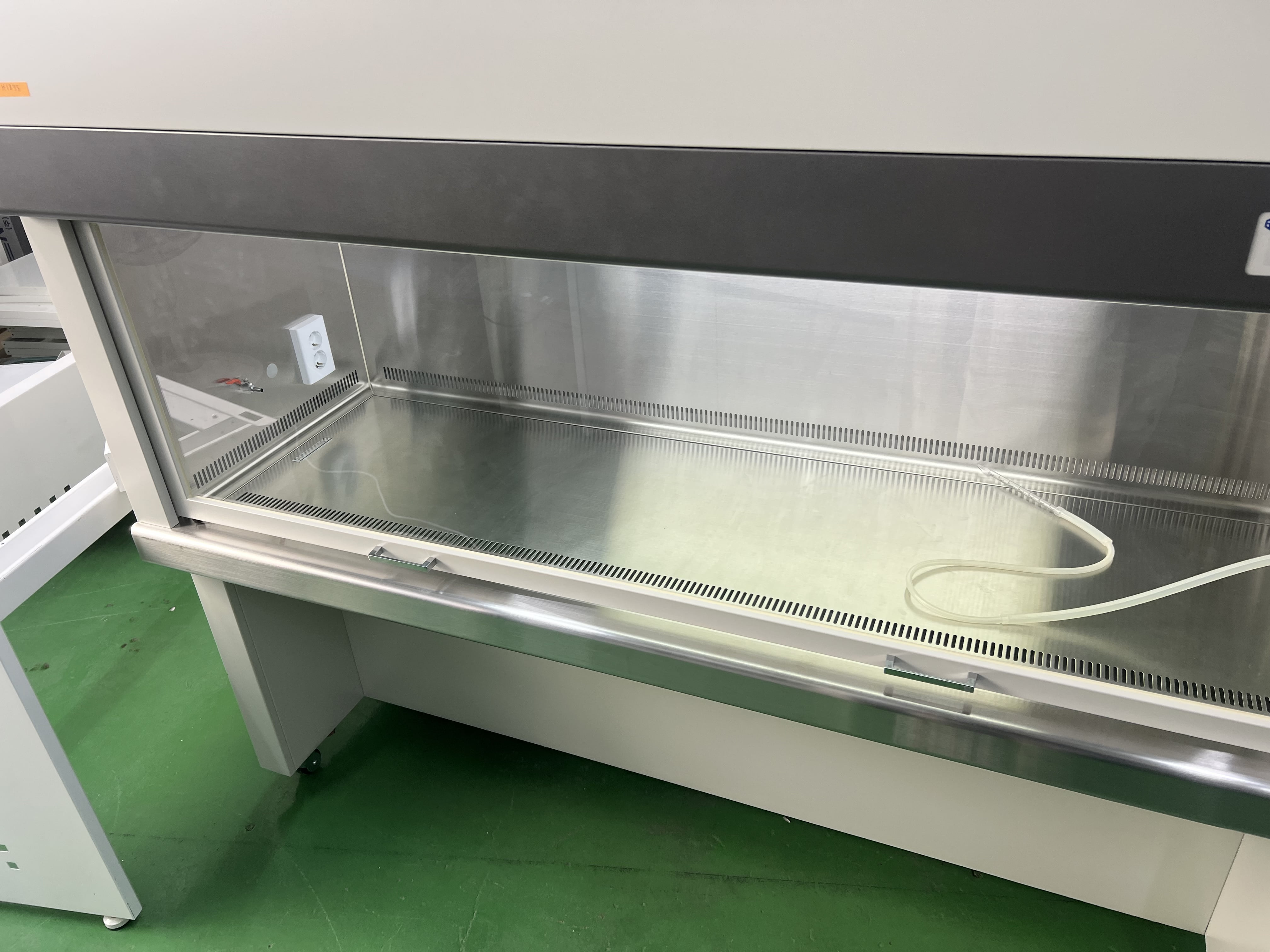 몬즈약품유통 크린벤치 납품 전 테스트