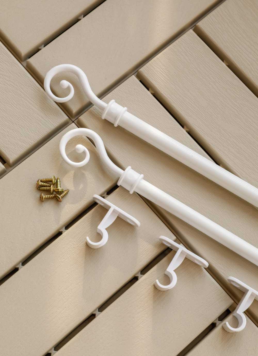 Way Curtain Rod