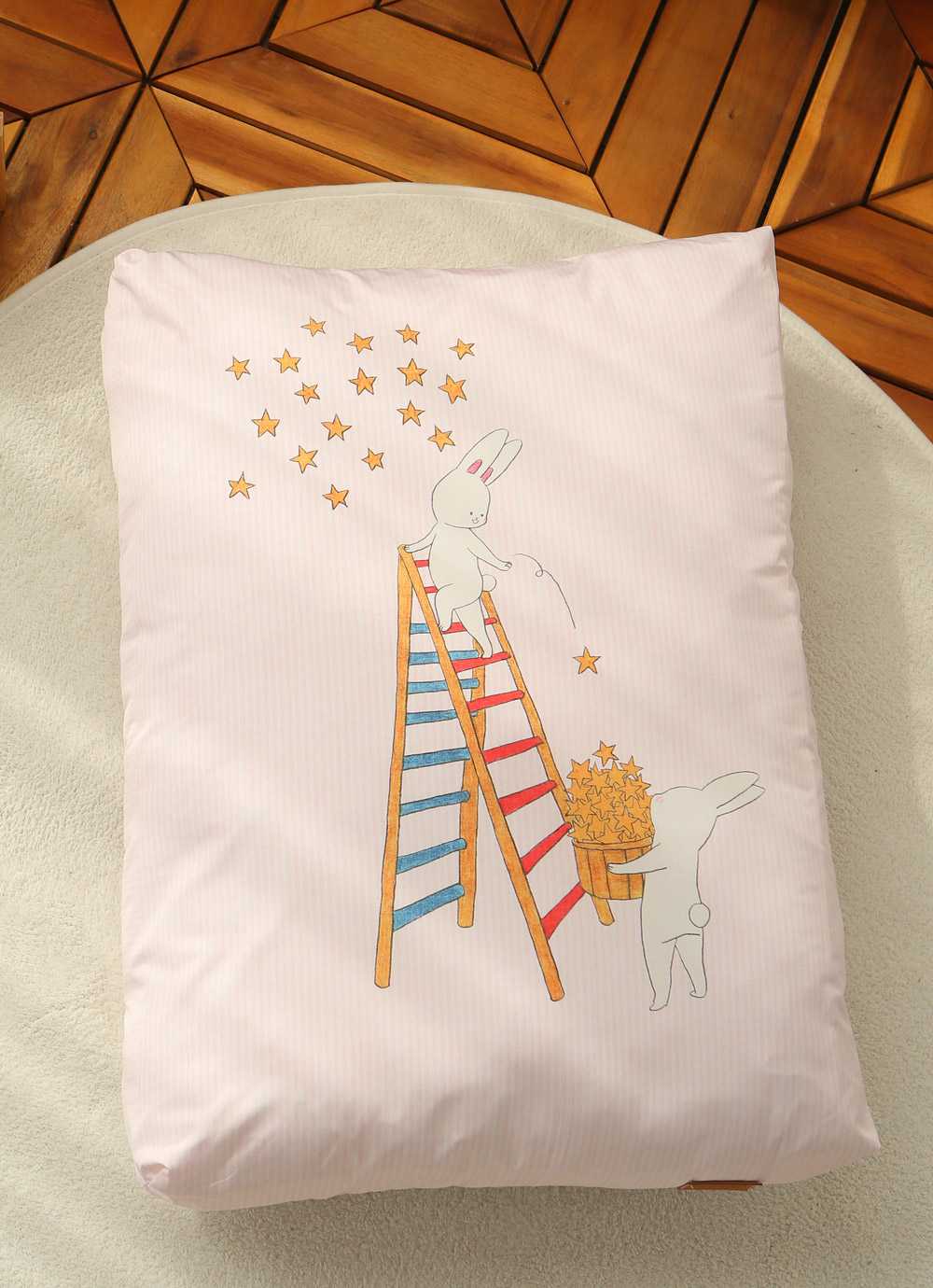 X Benny collaboration happy Day pet Allergy-care Dog Bed