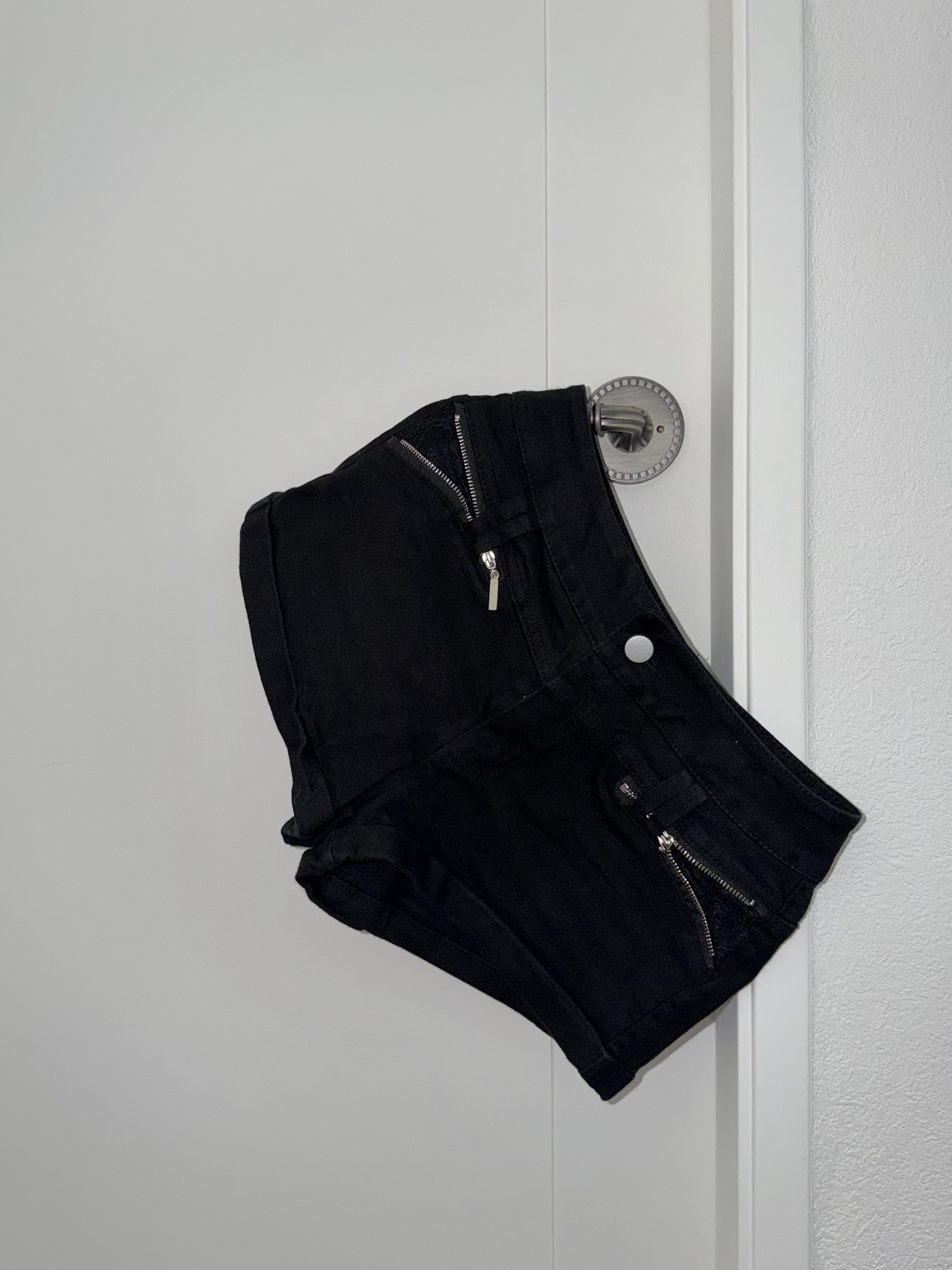 Prom Lace Zipper Short Pants 3 color 프롬 레이스 지퍼 숏팬츠 3color