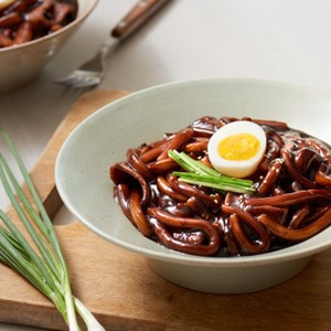 [떠뽀퀸] 짜장 누들떡볶이 2인용(캠핑용,즉석조리,밀키트)