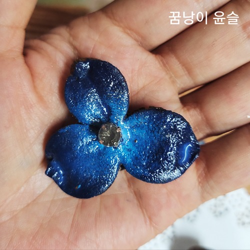 [꿈낭이]동백 브로치