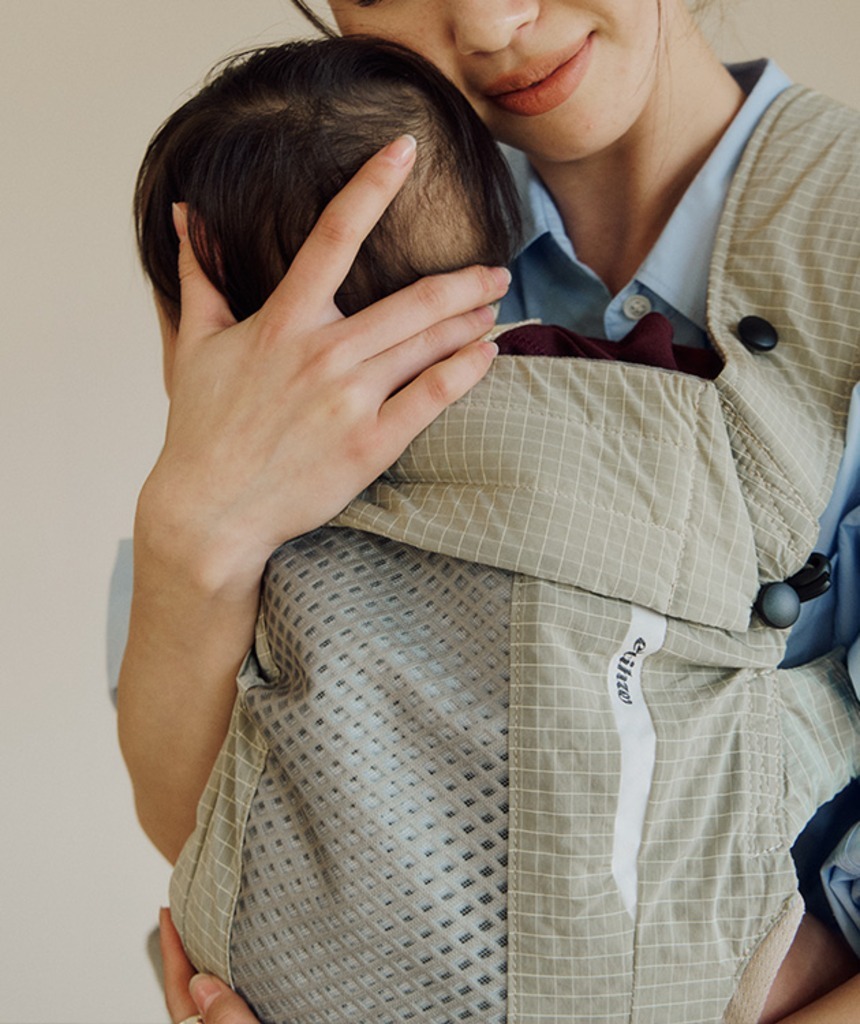 Baby Carrier | エティユ - 家族だから、快適さも新しく