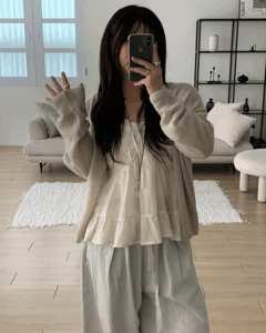 디어 프릴 레이스 나시 뷔스티에 - 사랑스러운 프릴과 레이스 디테일이 돋보이는 레이어드 나시 이미지