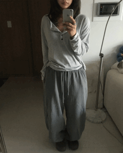 매니 스트라이프 헨리넥 루즈핏 롱 슬리브 티셔츠