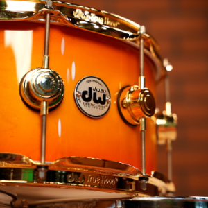 DW 콜렉터 스네어 드럼 클래식 버스트 DW Collector&#039;s Snare Drum Classic Burst 14 x 6.5