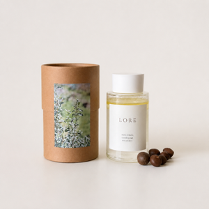 LORE二層式オイルイン化粧水120ml、茶の実オイルとクロモジ水が美しく分かれた二層式のボトルイメージ