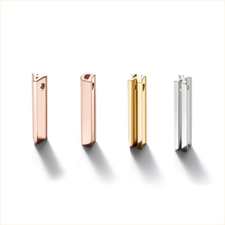 Alphabet Pendant free choice – chain not included