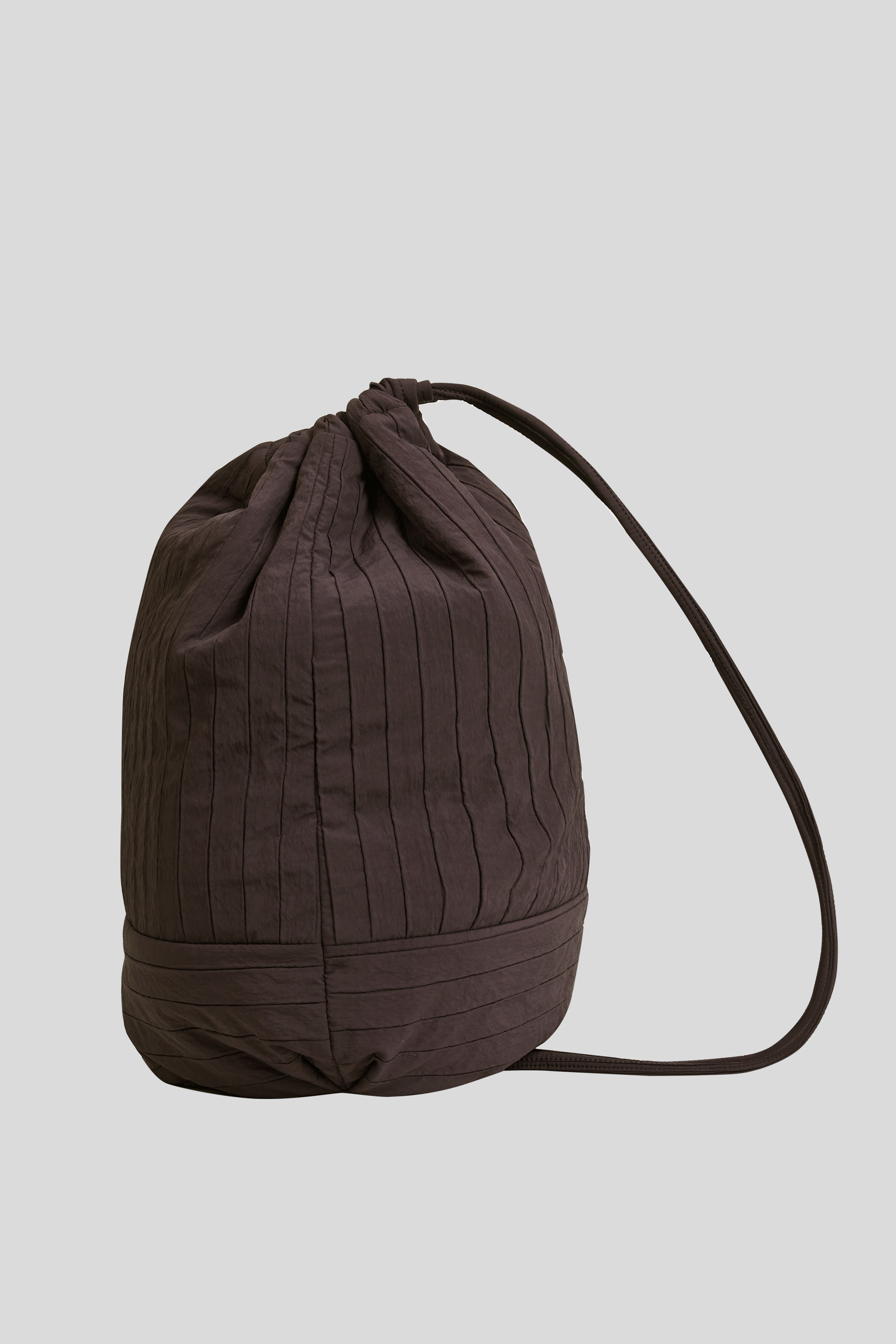 PADDED BALL BAG IN BROWN