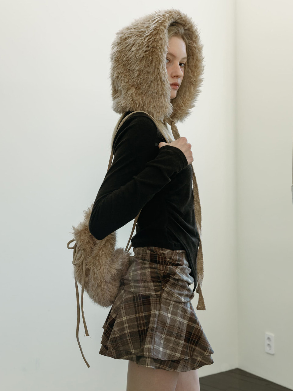 MOIFAIRE FUR BACKPACK / BEGIE - MOIFAIRE MOIFAIRE FUR BACKPACK / BEGIE - MOIFAIRE