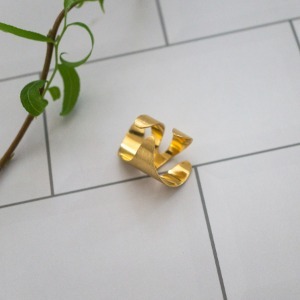 [리브스리브스] 23R 무광 나뭇잎 오픈링 볼드 포인트 반지