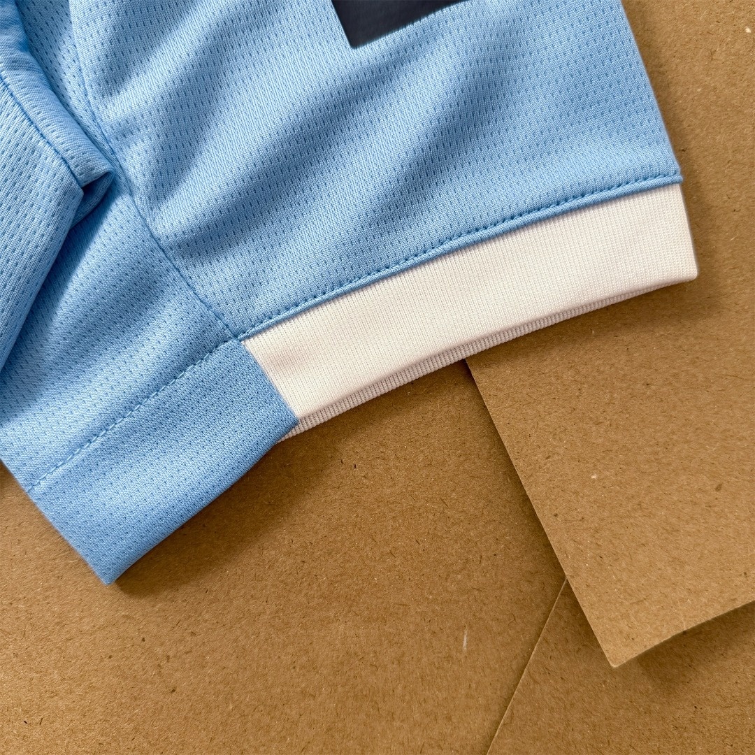 08305aeb66cf193ff54ec97b6708395d.jpg