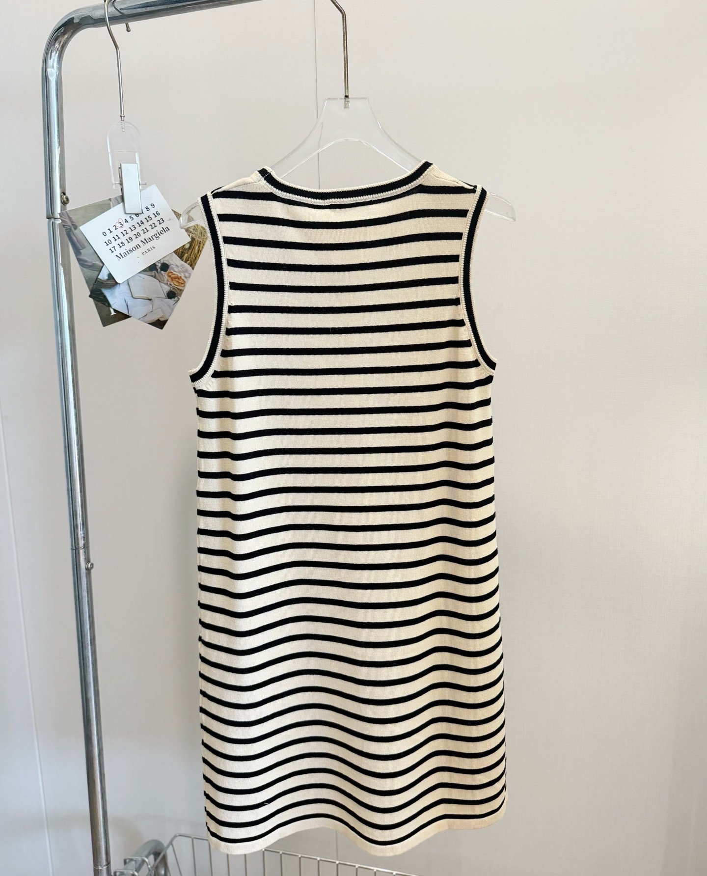 0b3711be7cb80f5fe4101b93346a6ee4.jpg