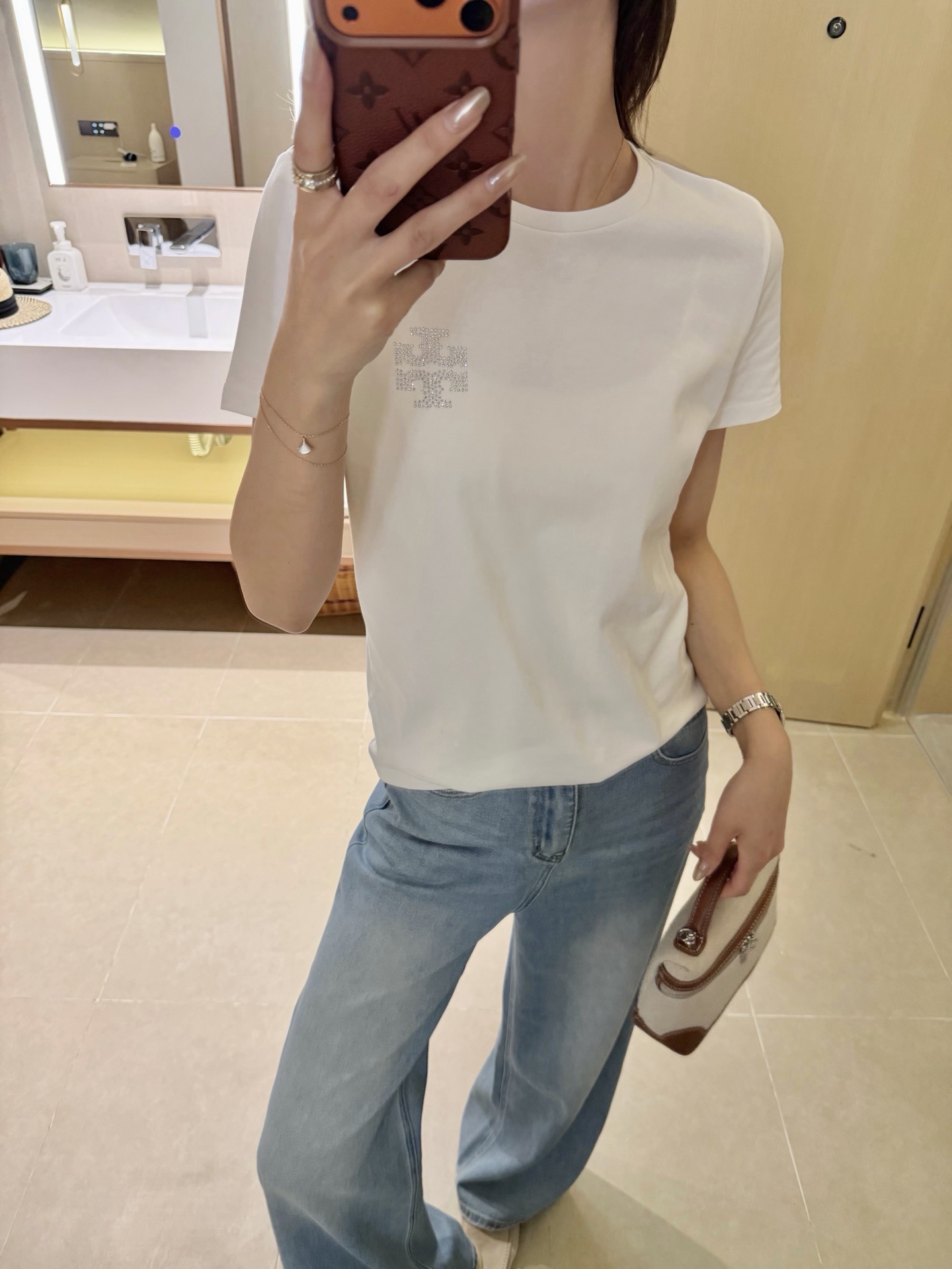 0c015c410a14702f544d169f3978a9cd.jpg
