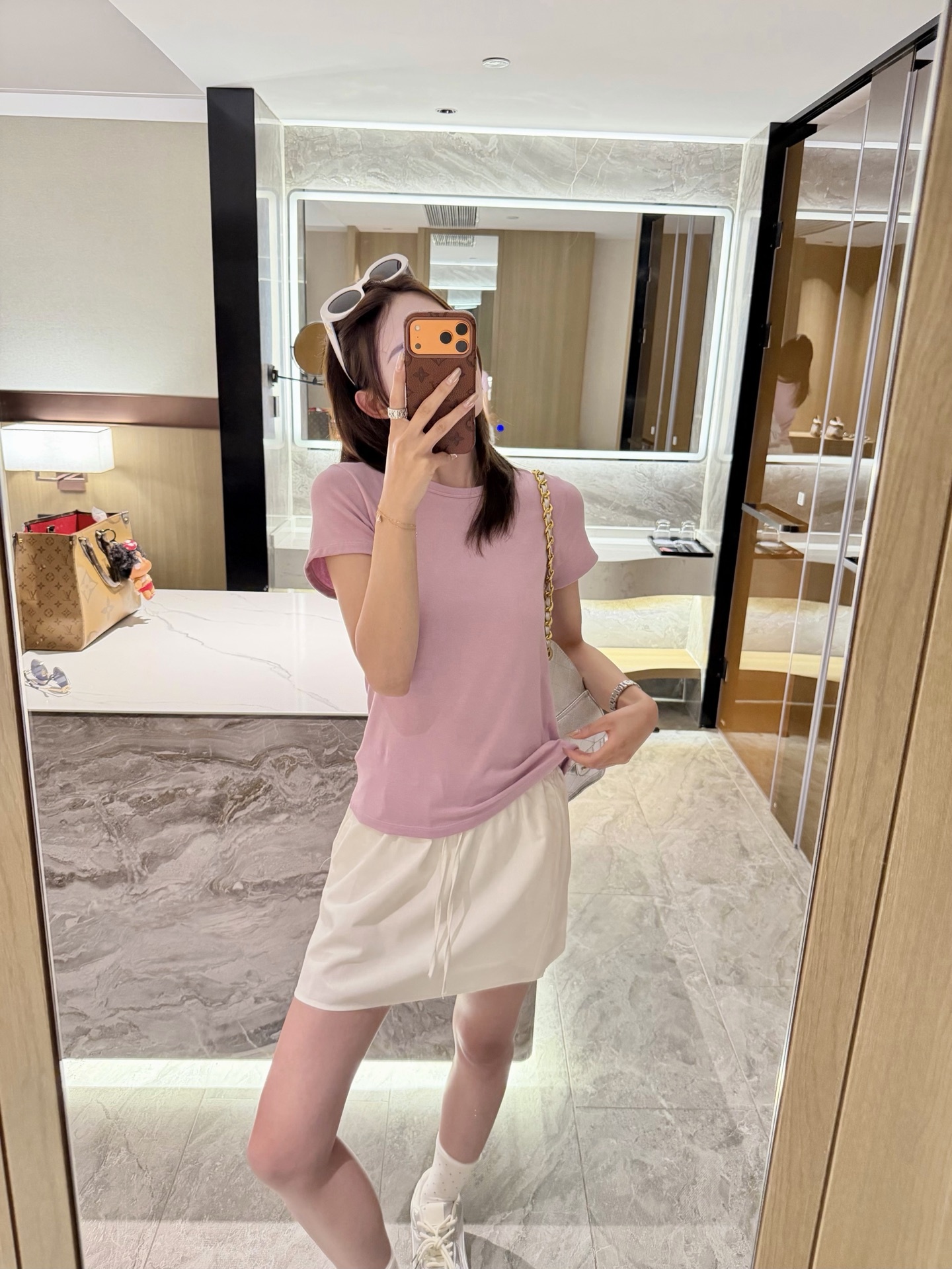 52a700de6c7615fe9ee92a9cd5414bee.jpg