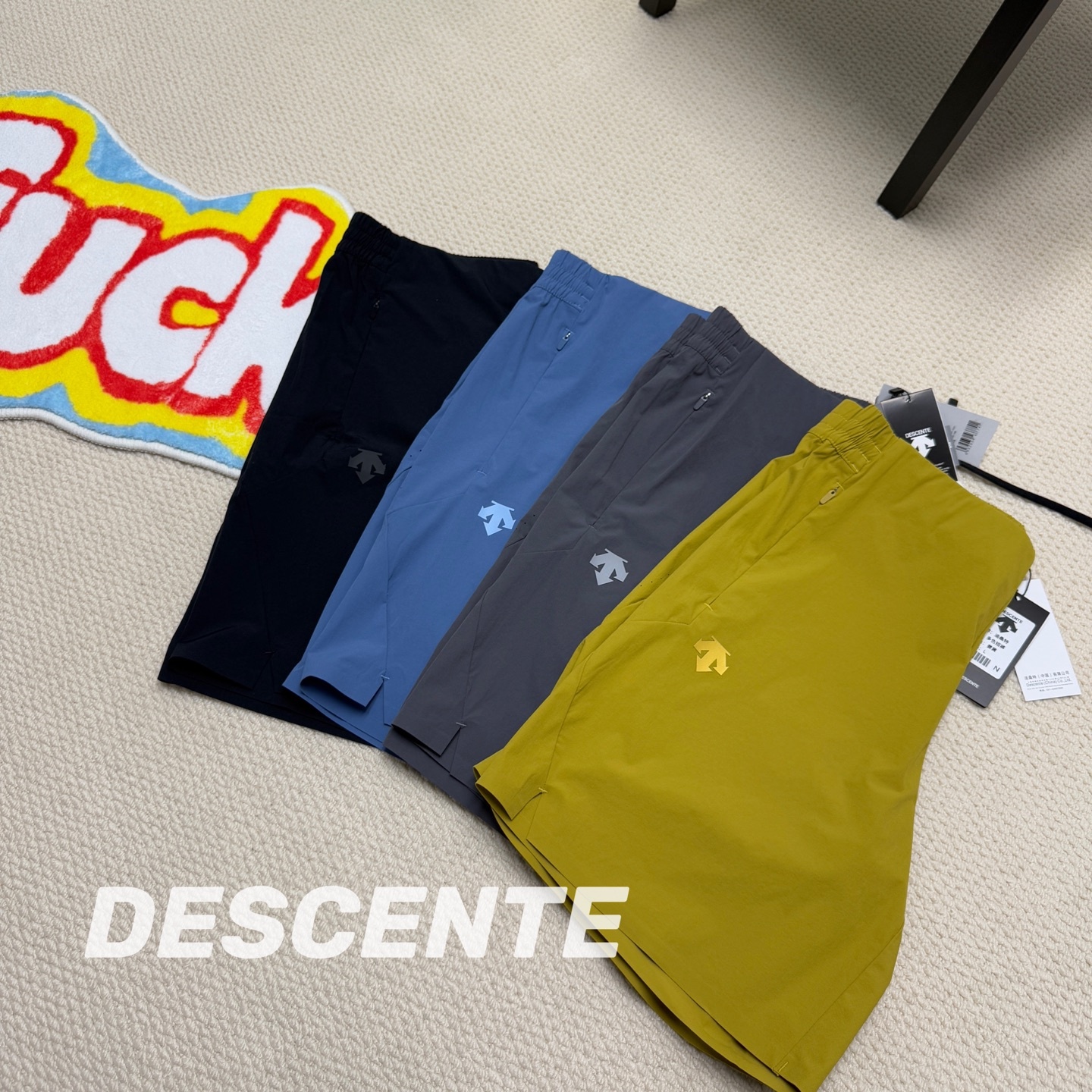 81a84d3ab550e01f1548b6b0bbb2fd90.jpg