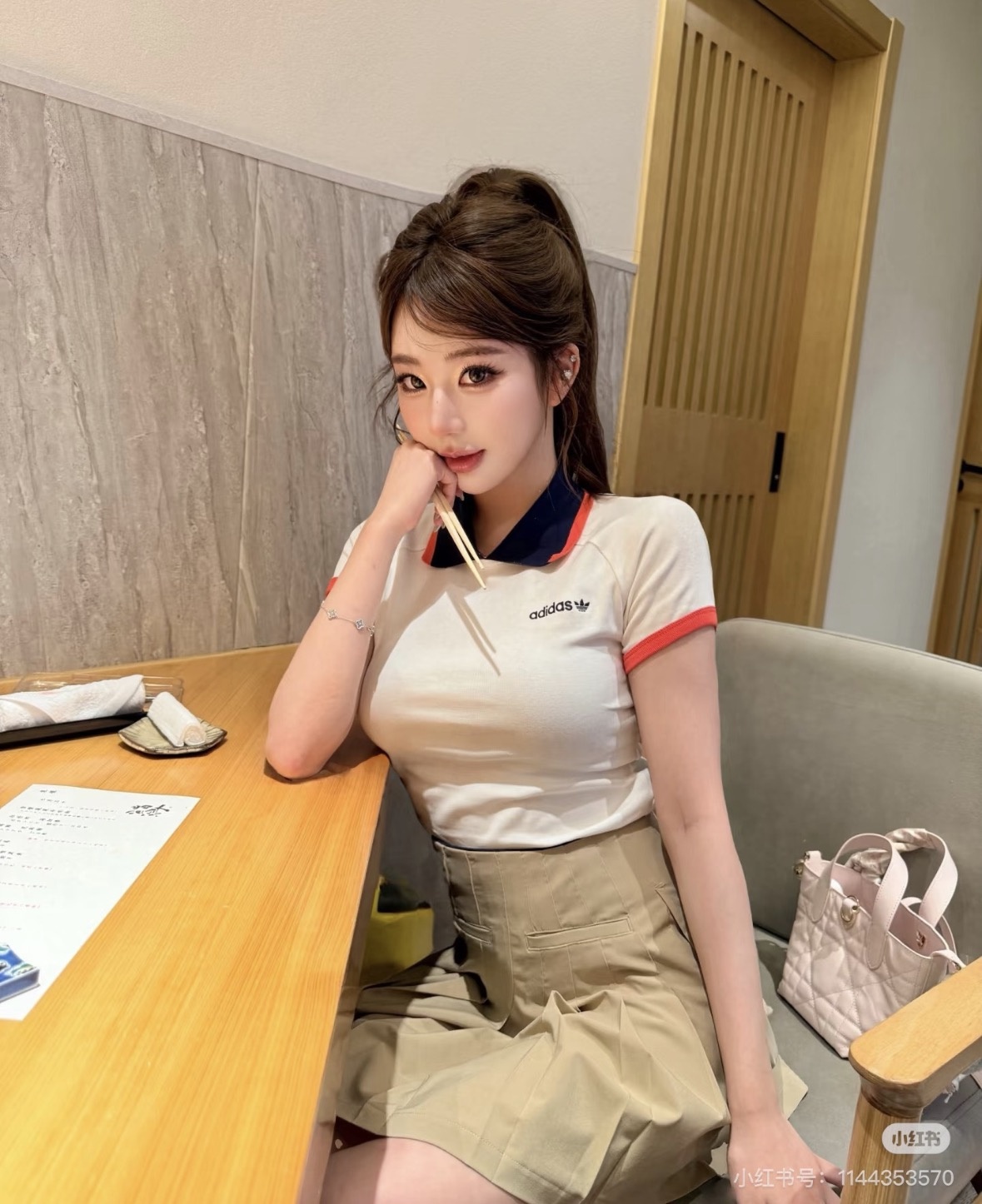 a4408a9e39889b96b26bd1686c3bf279.jpg