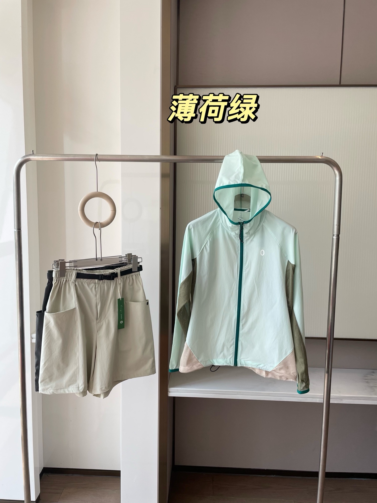 b748b89878f33ead6db1708b2d0ae36f.jpg