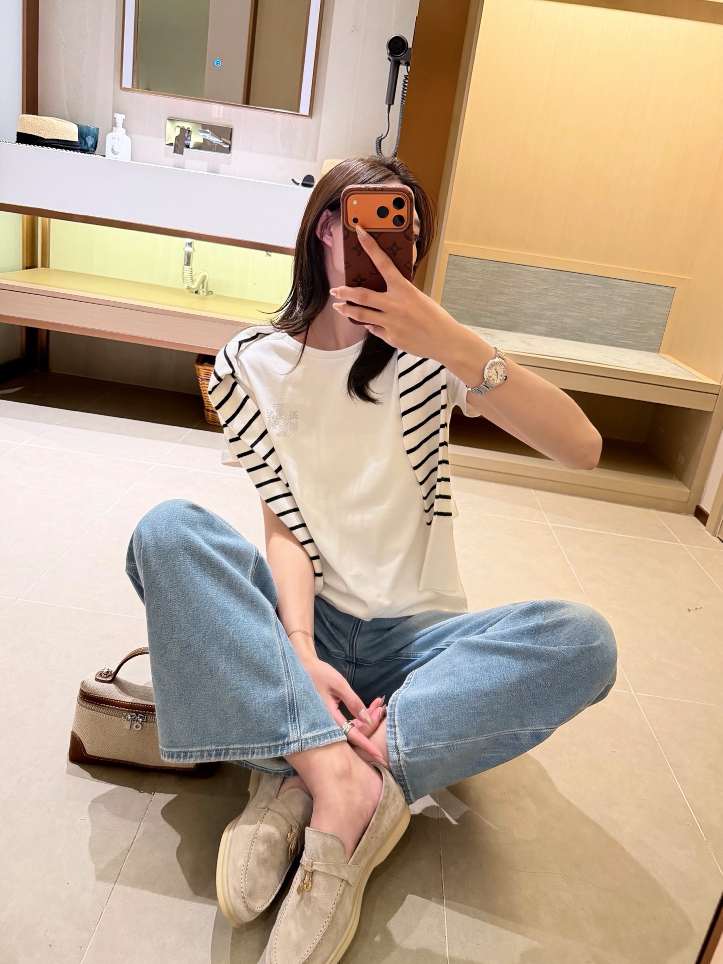 c35d679b530893fff3fdf5901e1e377d.jpg