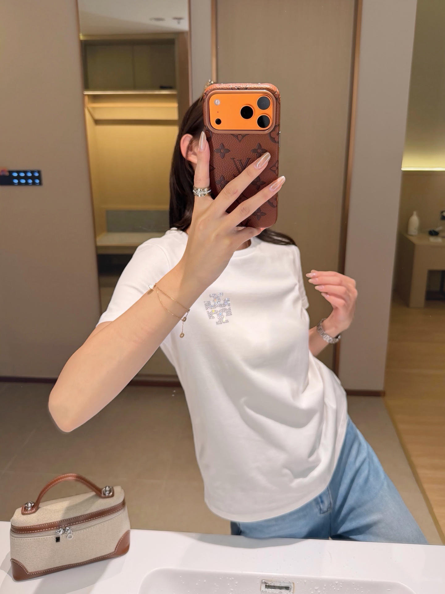 e1d1729147c3ce9685a7667192fcf32e.jpg