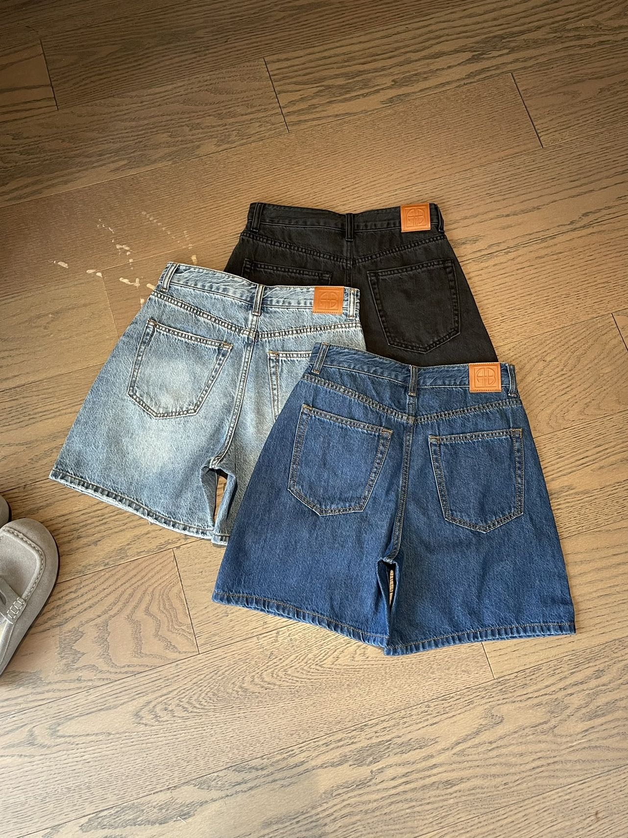 e9be6ebbc3c9d2f2785477df7dd26e64.jpg