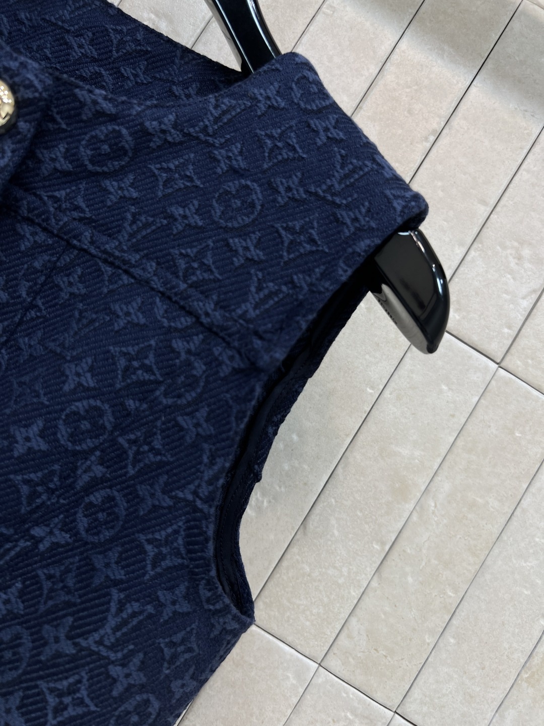 235bbf6edc5ed30680035741e1ffe840.jpg